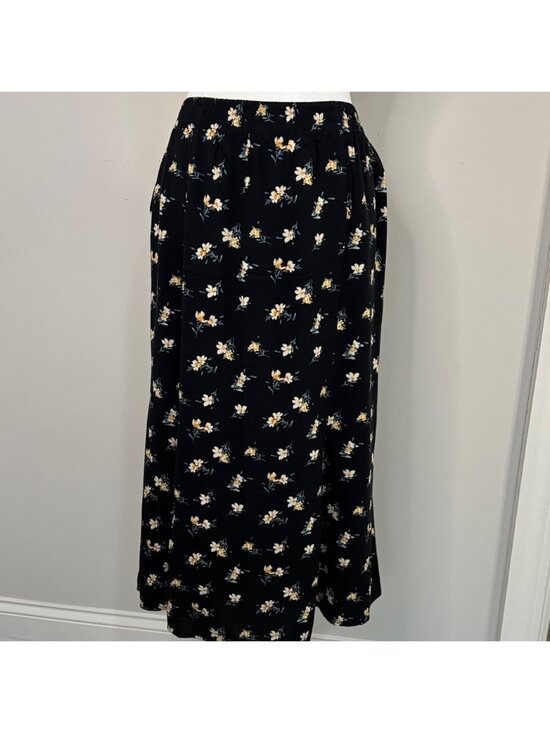 Dresses & Skirts - Black Floral Midi Skirt - Elegant Everyday Style